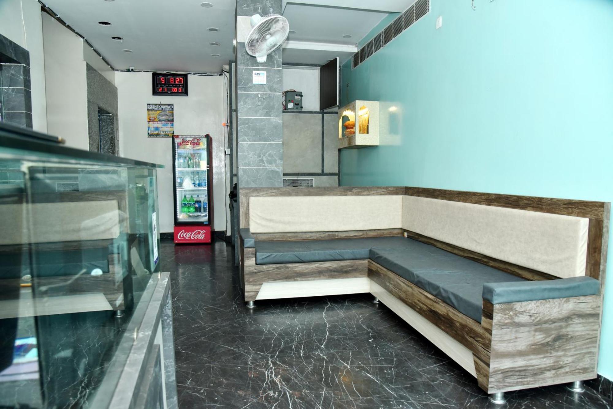 Hotel Midtown & Restaurant Jhunjhunu Exterior photo